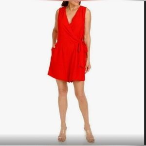 EMMA & MICHELE Sleeveless V-neck Coral Romper Size M EUC